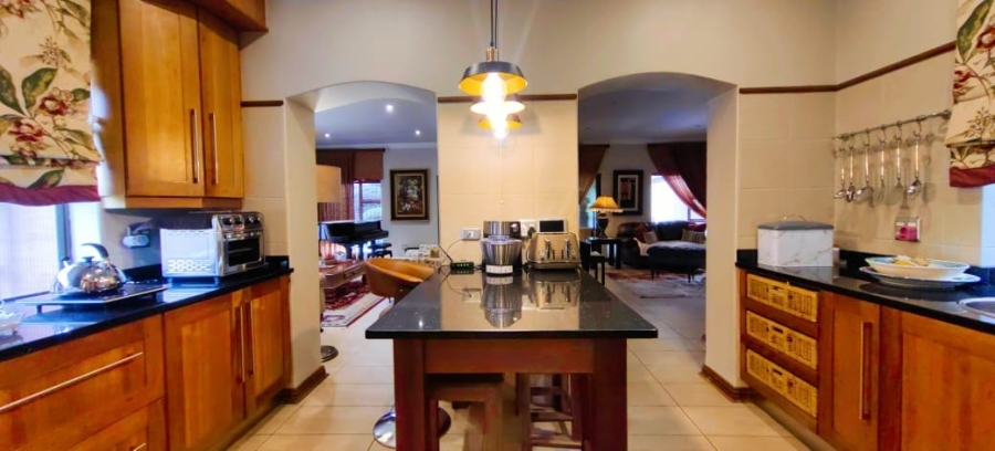 4 Bedroom Property for Sale in Van Der Hoff Park North West